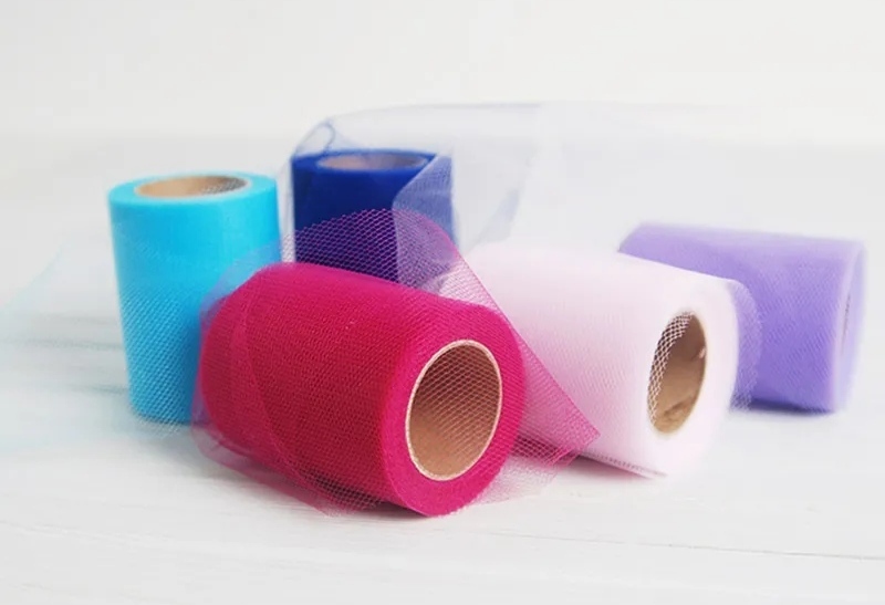 Tyl v rolke biely 15cm x 9m 